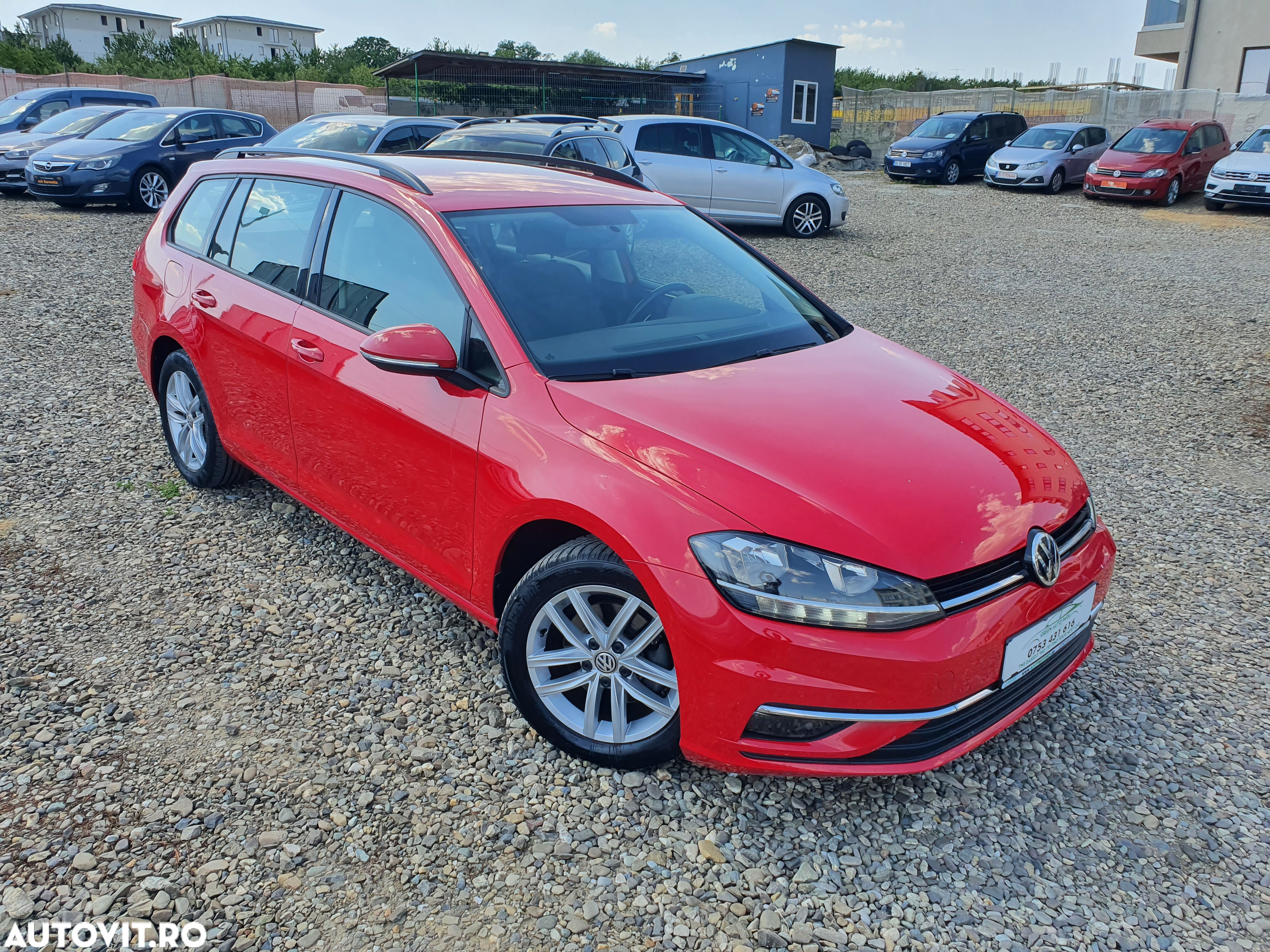 Volkswagen Golf 1.6 TDI Comfortline - 9