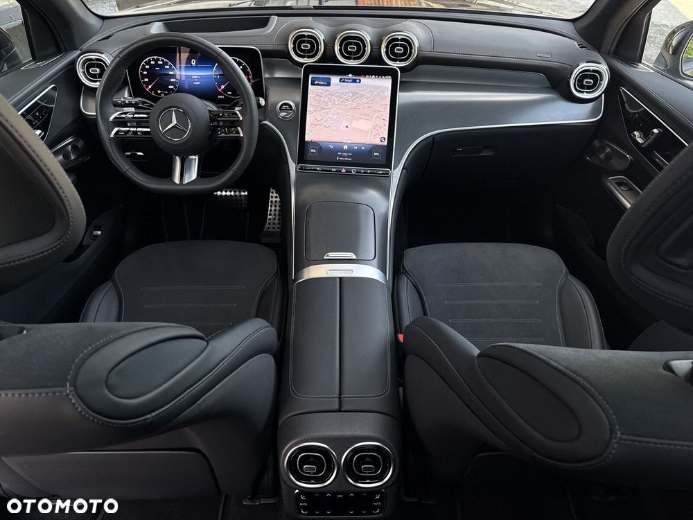 Mercedes-Benz GLC - 18