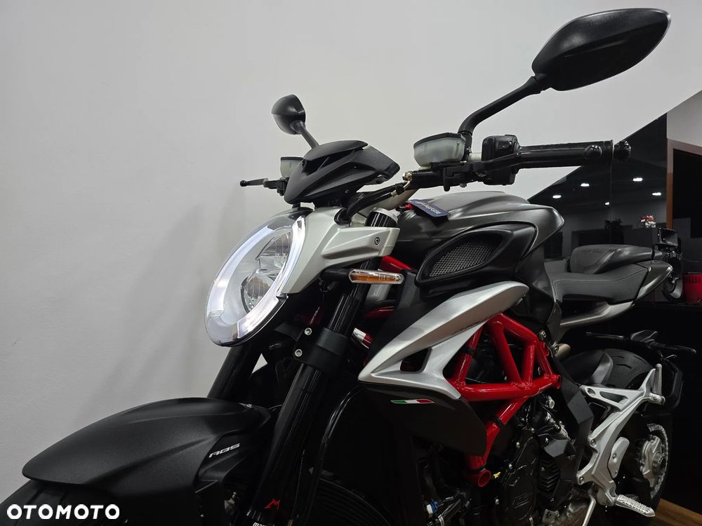 MV AGUSTA Brutale - 21