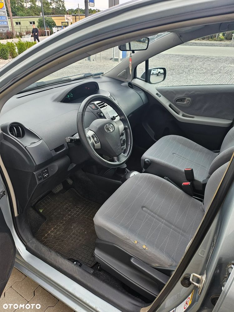 Toyota Yaris 1.3 Luna - 10