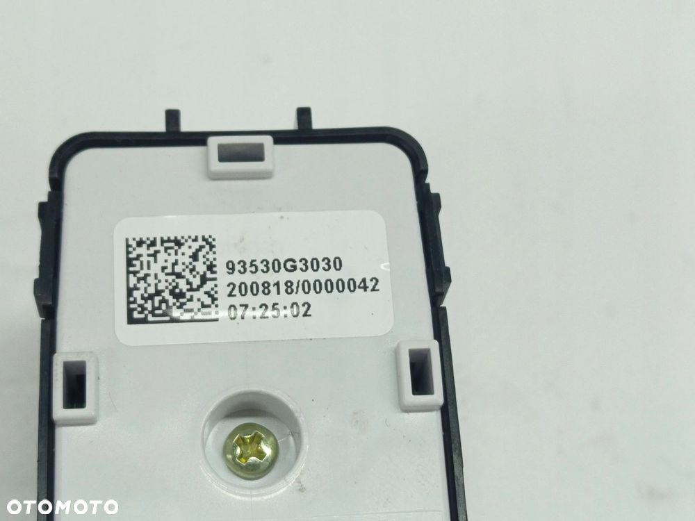 Przełącznik lusterek Przód strona lewa Hyundai i30 III 93530G3030 - 5