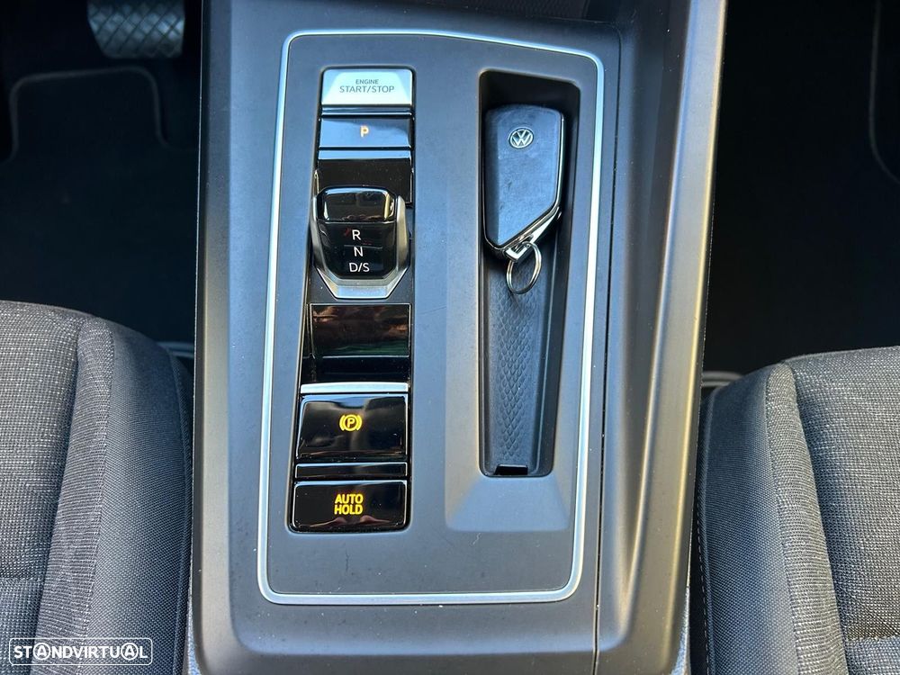 VW Golf 1.0 eTSI Life DSG - 28