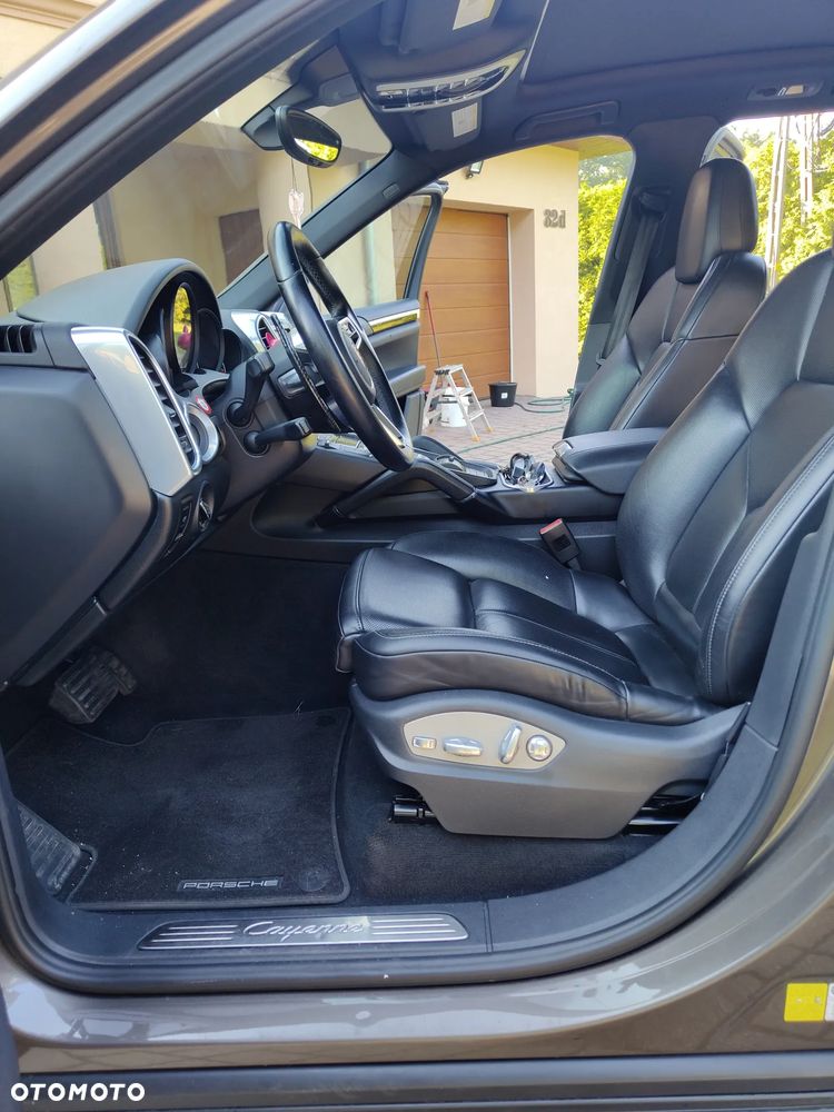 Porsche Cayenne Platinum Edition - 22