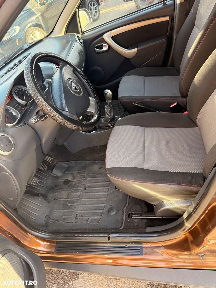 Dacia Duster 1.5 dCi 4x4 Ambiance - 9