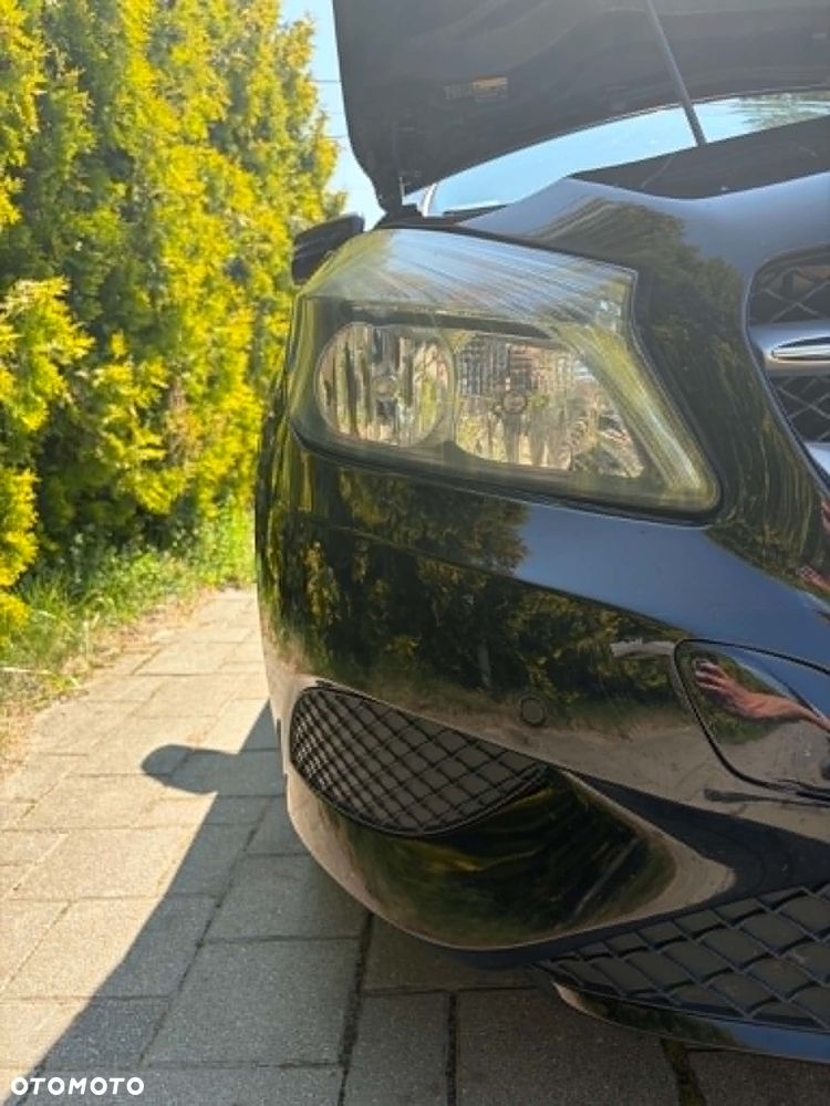 Mercedes-Benz Klasa A 180 (BlueEFFICIENCY) - 7