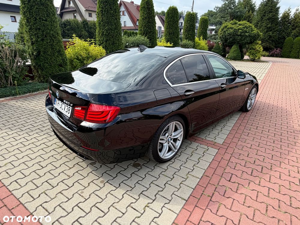 BMW Seria 5 530d xDrive - 3