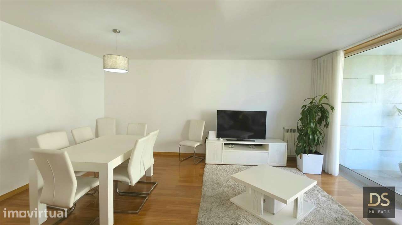 Apartamento T1 em condomínio fechado com piscina | Azurara, Vila do Co - Grande imagem: 3/16