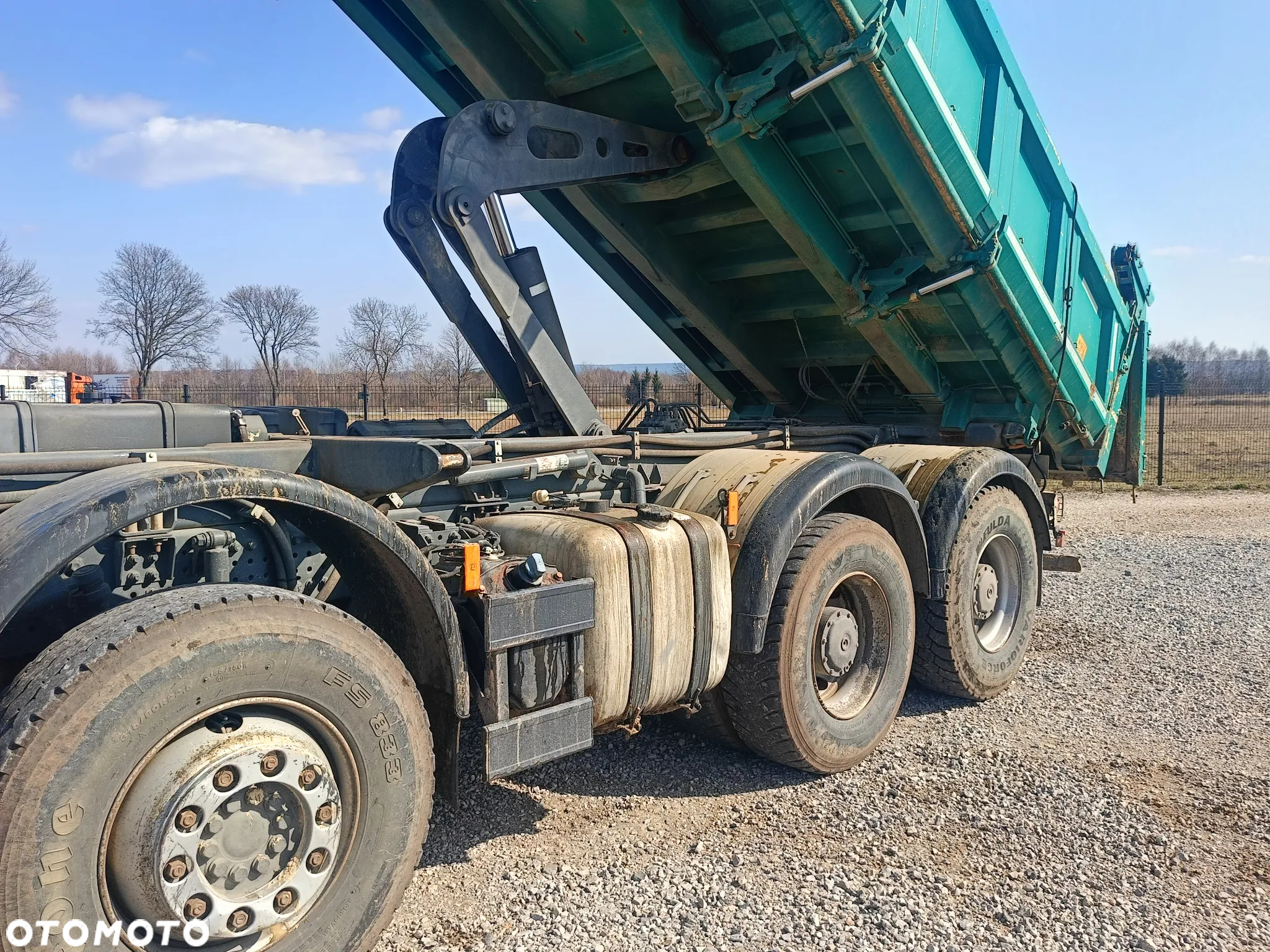 Mercedes-Benz Arocs 3243 - 23