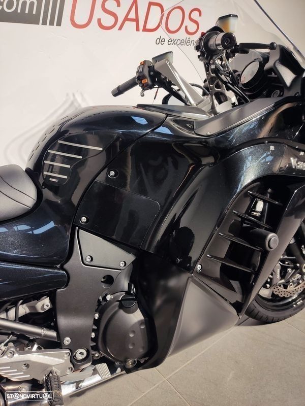 Kawasaki GTR GTR 1400 - 4