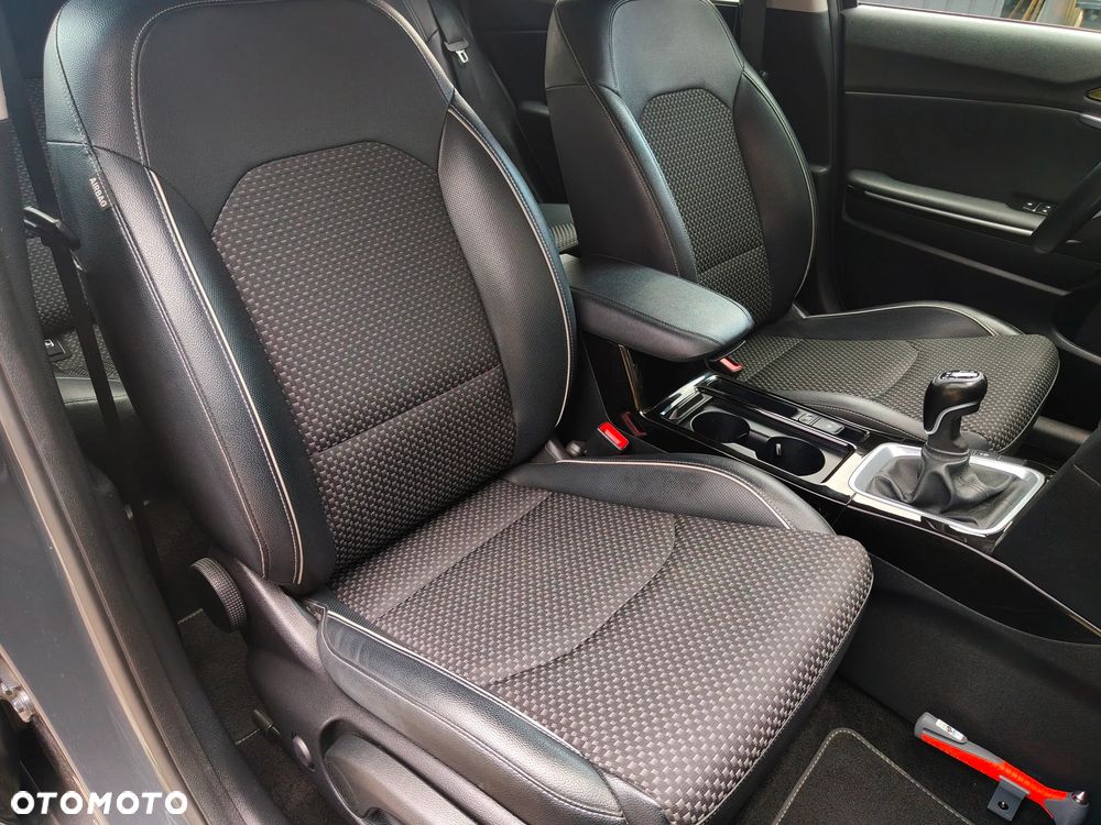 Kia XCeed - 33