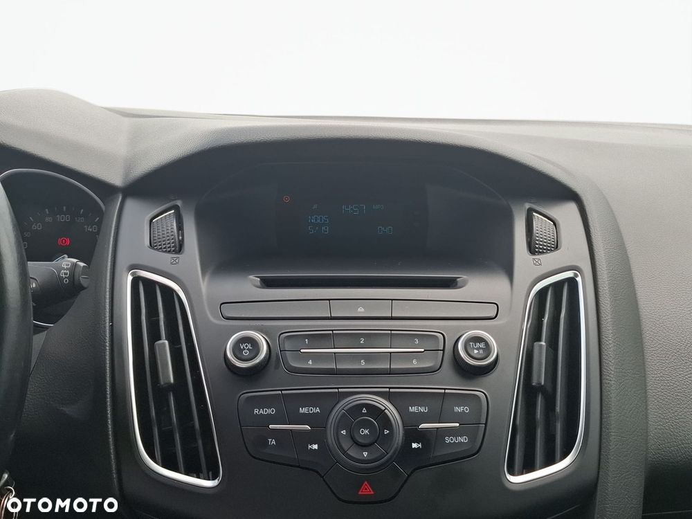 Ford Focus 1.6 Trend - 15
