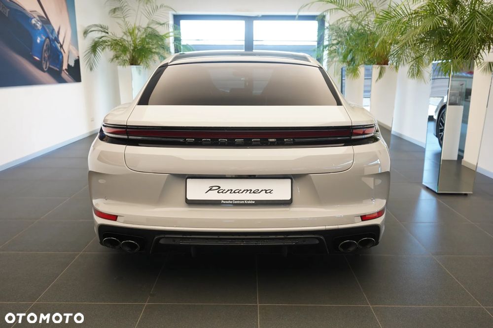 Porsche Panamera - 5