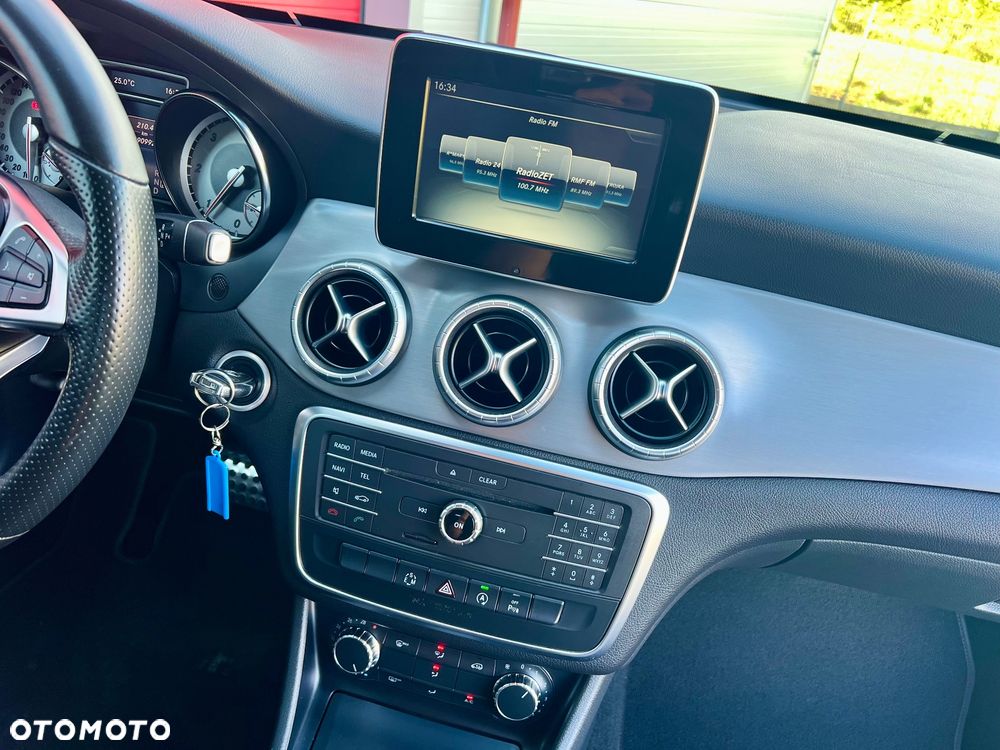 Mercedes-Benz CLA 200 (CDI) d 7G-DCT AMG Line - 11