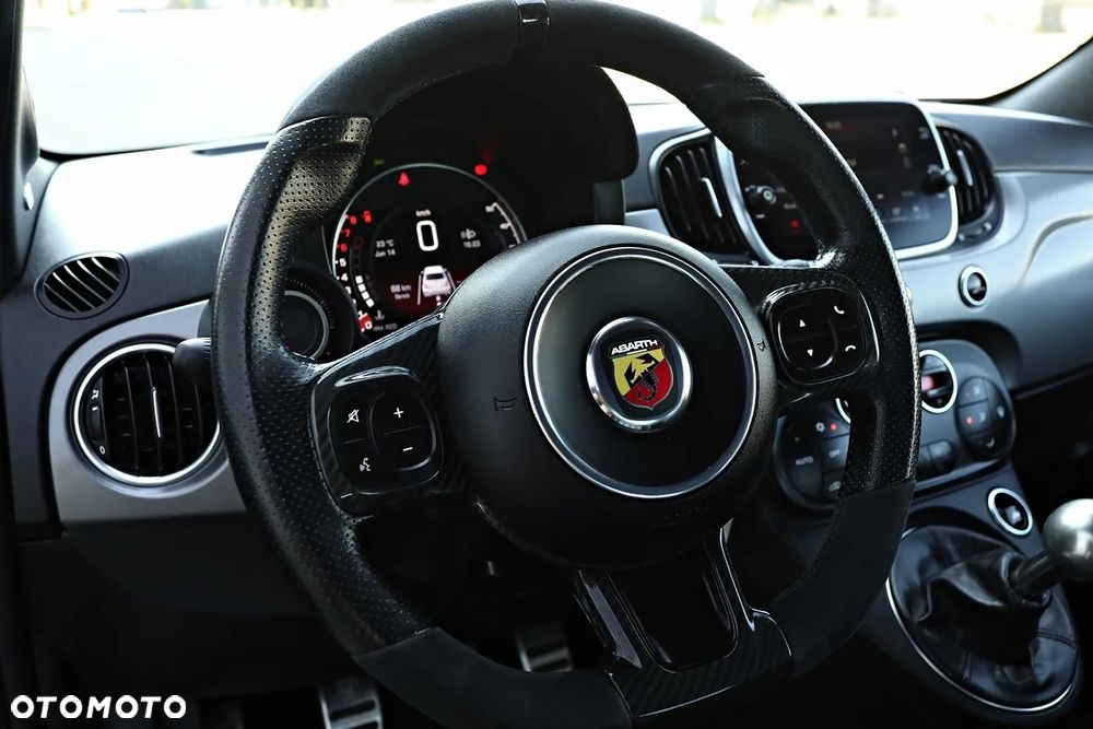 Abarth 695 - 27