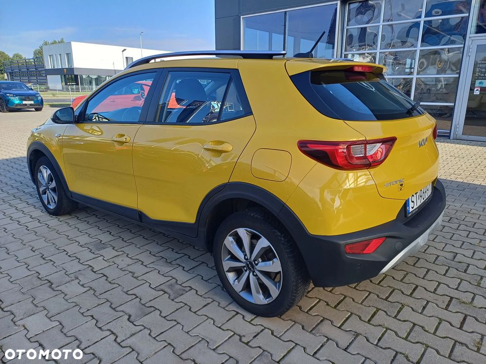 Kia Stonic 1.2 L - 4