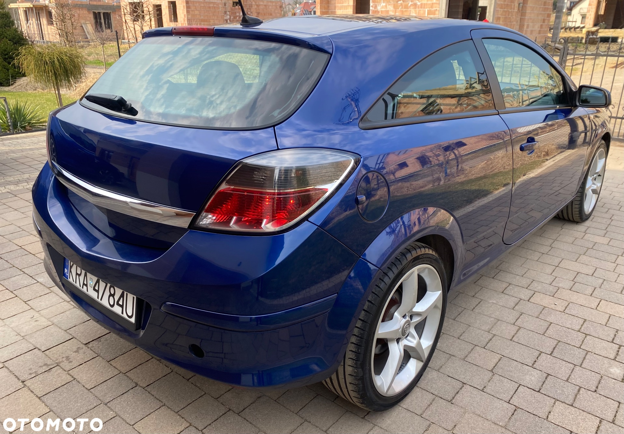 Opel Astra GTC 1.8 - 4