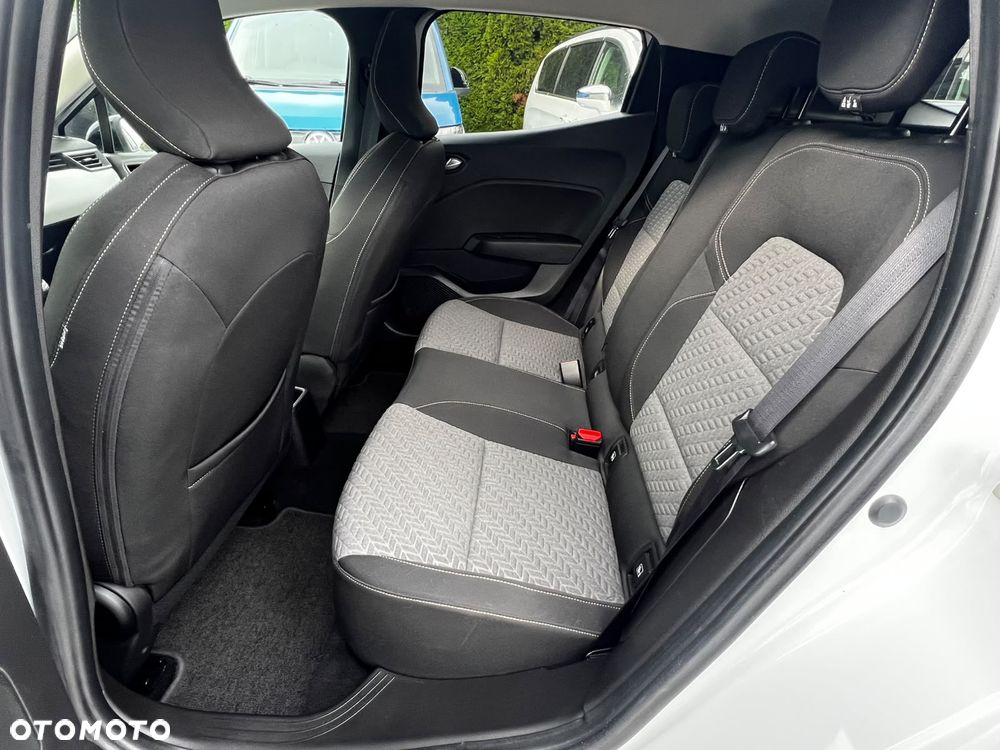 Renault Clio BLUE dCi 100 EVOLUTION - 17