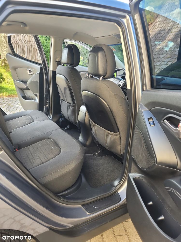 Hyundai ix35 1.6 2WD Fifa World Cup Edition - 9