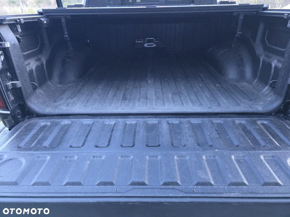 Dodge RAM 5.7 4x4 - 21