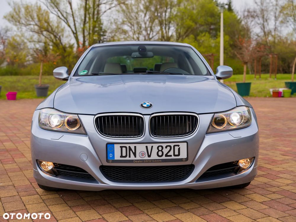 BMW Seria 3 318i Edition Exclusive - 11