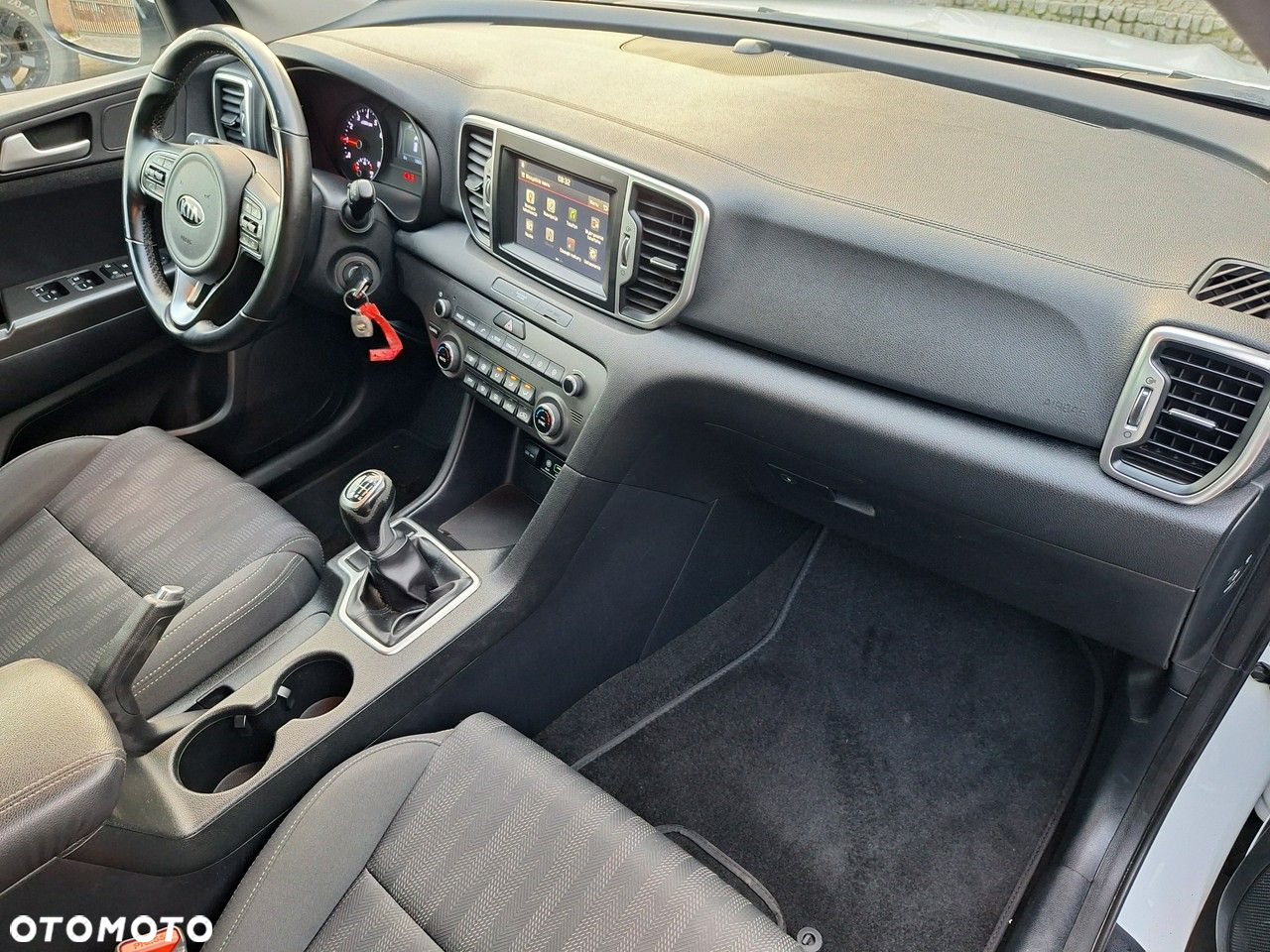 Kia Sportage - 16