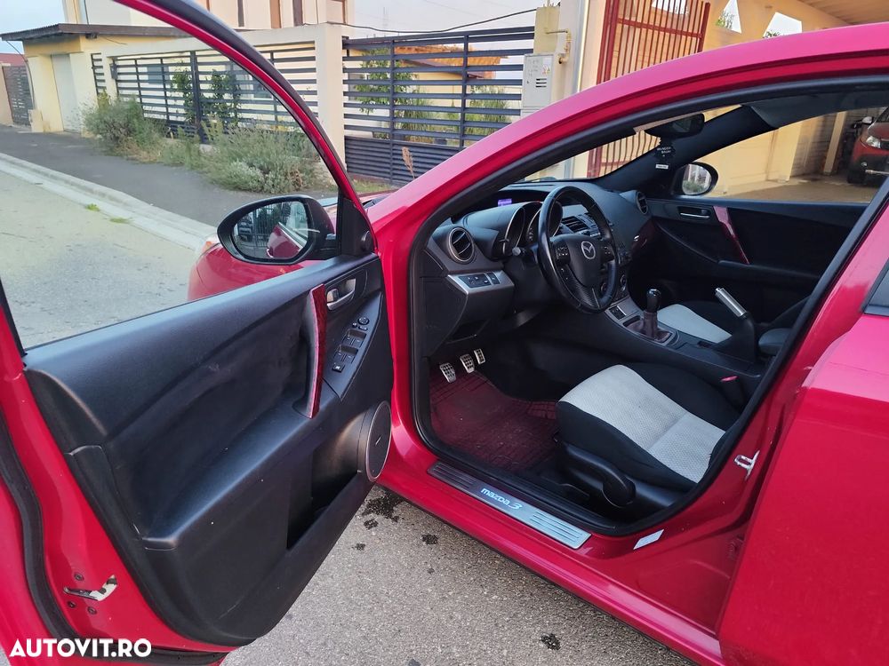 Mazda 3 - 8