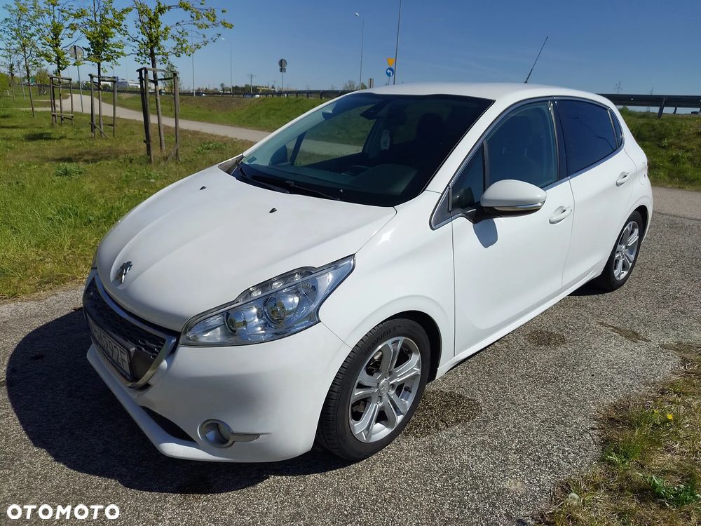 Peugeot 208 1.4 VTi Allure - 1