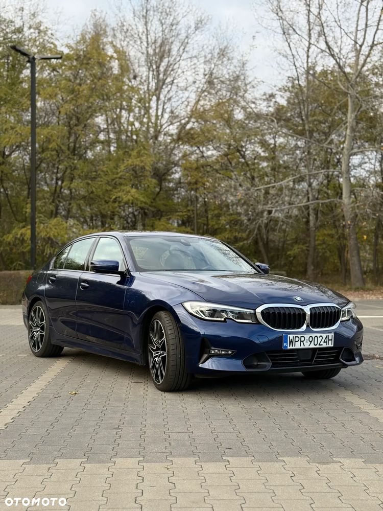 BMW Seria 3 330i Luxury Line sport - 8