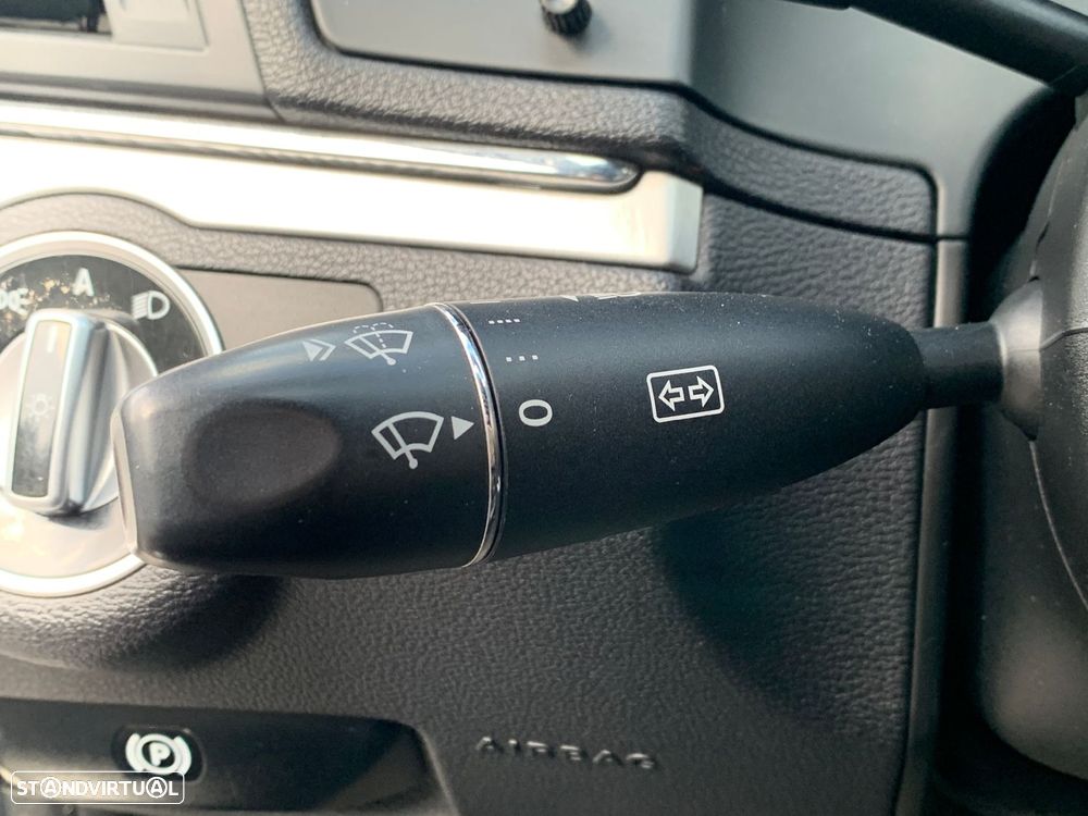 Mercedes-Benz E 220 CDi Avantgarde BlueEfficiency - 44