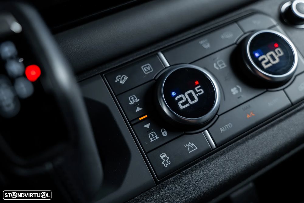 Land Rover Defender 2.0 P400e 110 AWD X-Dynamic HSE - 29