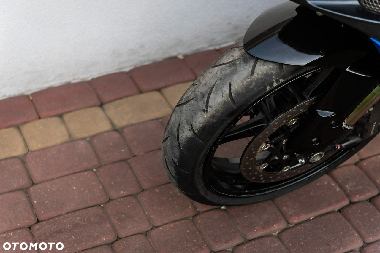 Suzuki GSX-R - 7