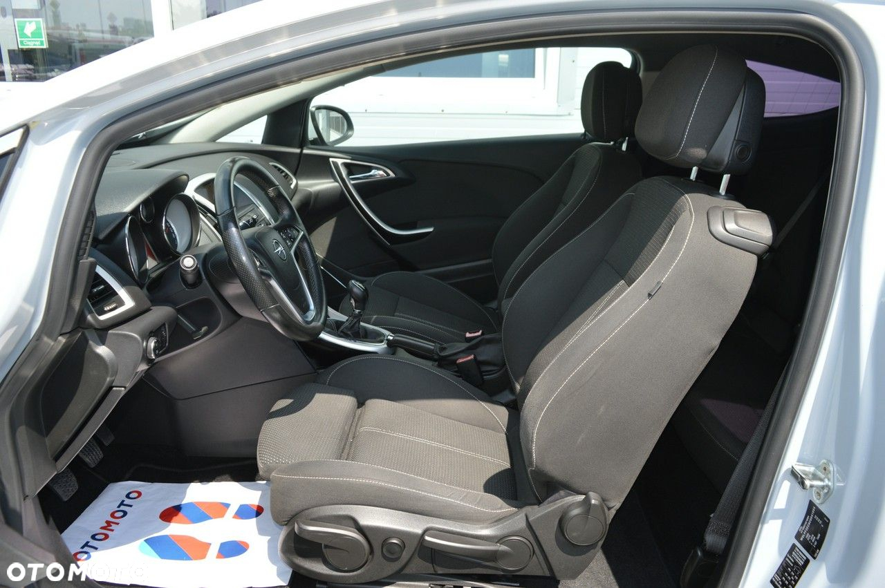 Opel Astra - 16