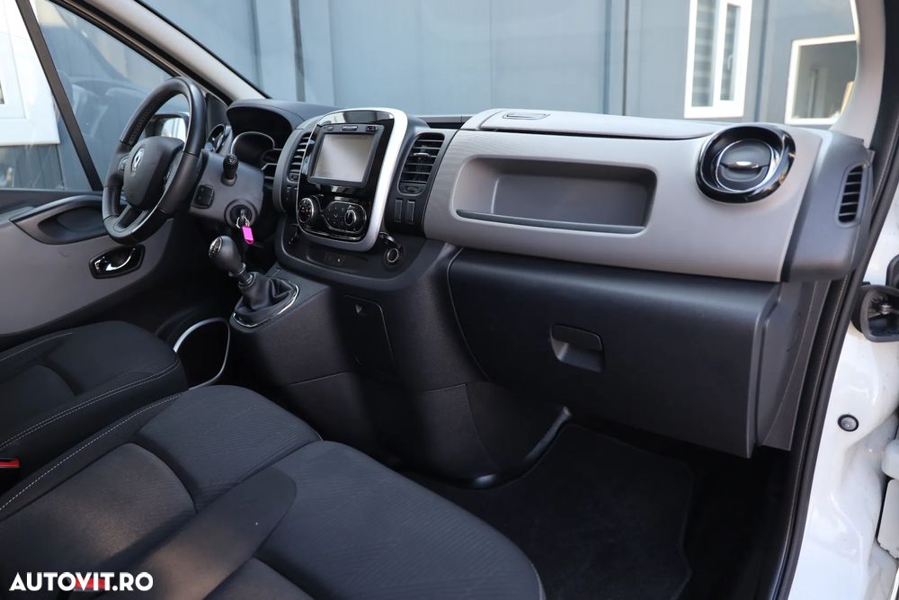 Renault Trafic Combi Authentique - 14