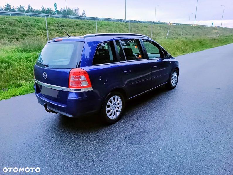 Opel Zafira - 4