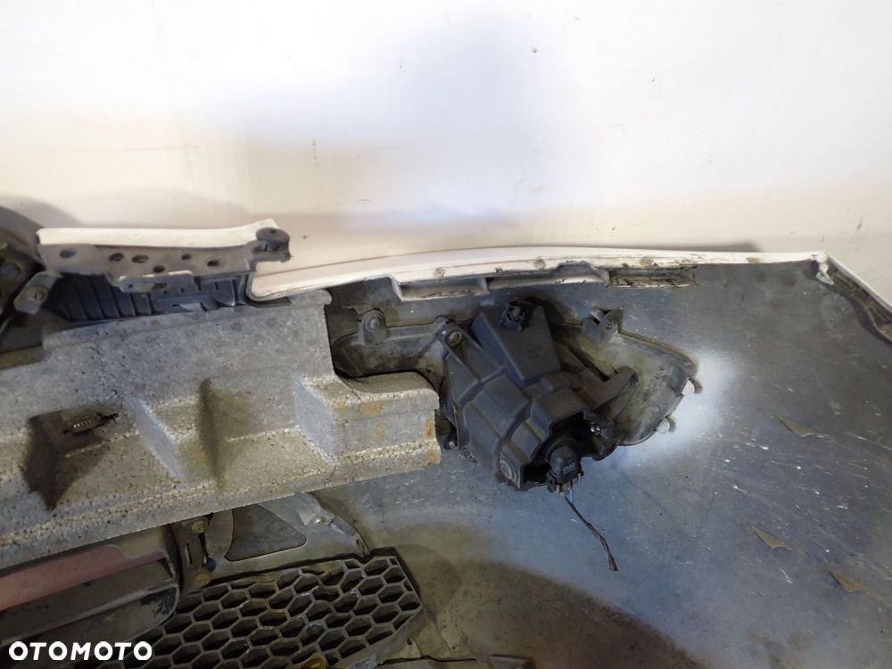 ZDERZAK PRZÓD KIA CARENS III  86511-1D050   86520-1D030-2 - 27