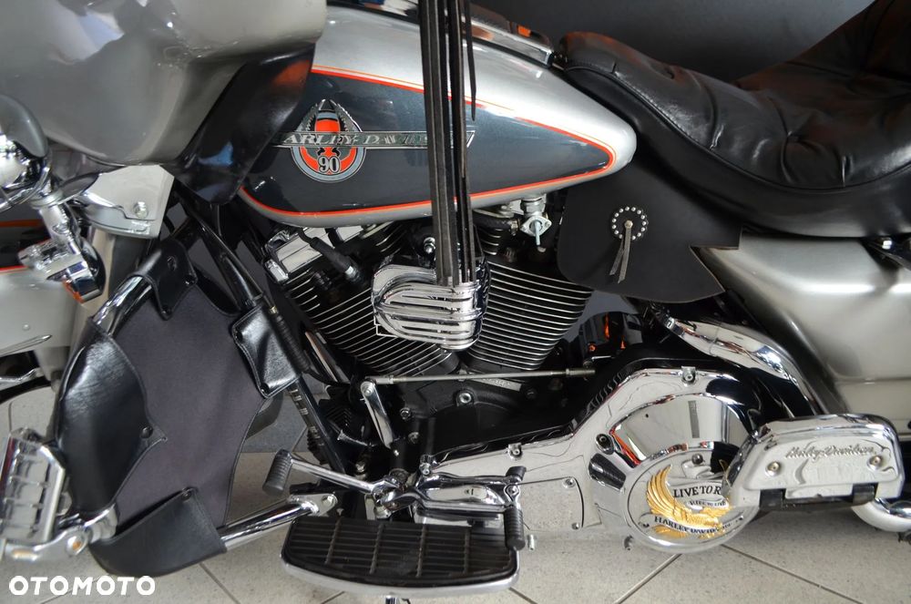 Harley-Davidson FLHT Electra Glide Standard - 23