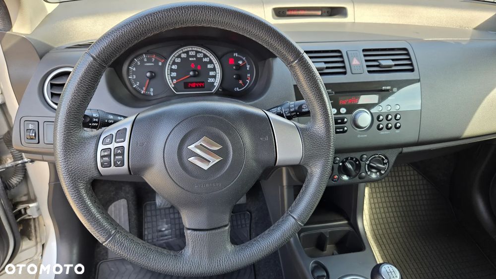 Suzuki Swift 1.3 Sakura - 19