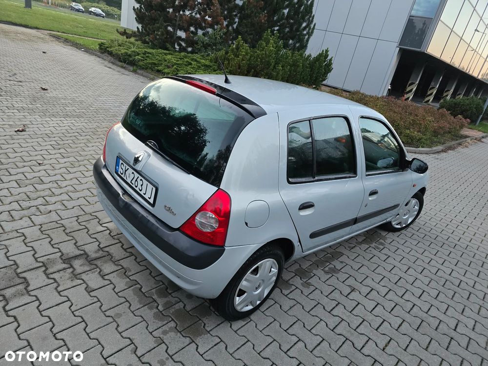 Renault Clio 1.2 16V Expression - 10