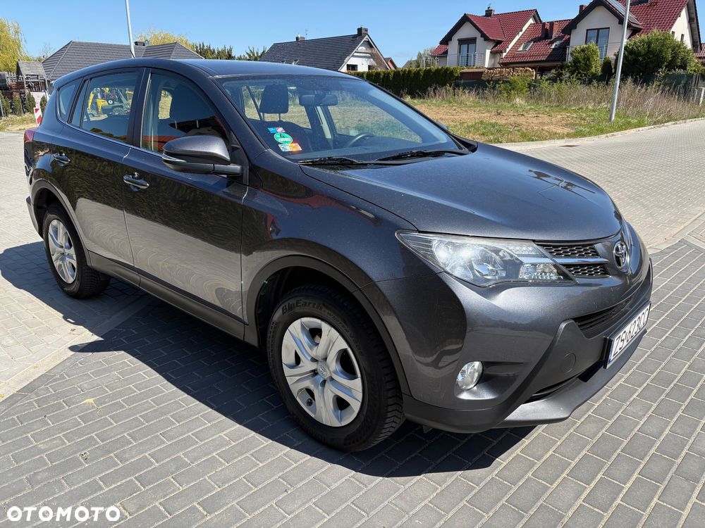 Toyota RAV4 2.0 D-4D Active - 1