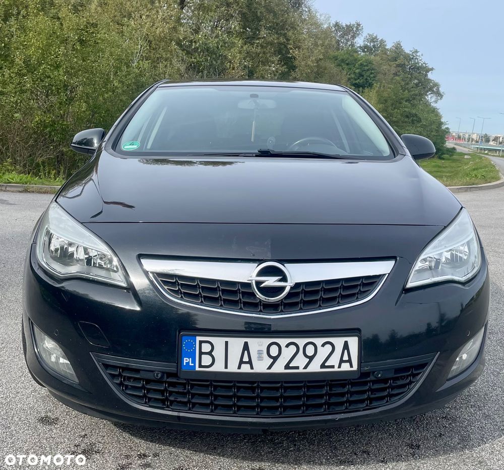 Opel Astra IV 1.4 T Cosmo - 2