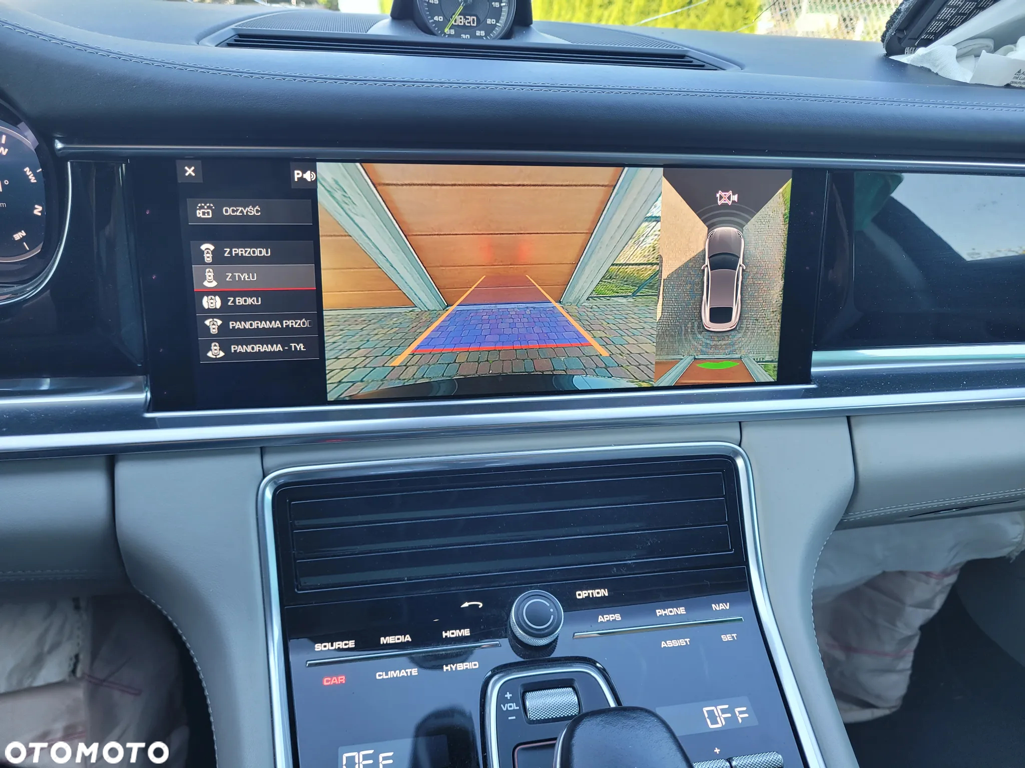 Porsche Panamera 4 E-Hybrid - 8