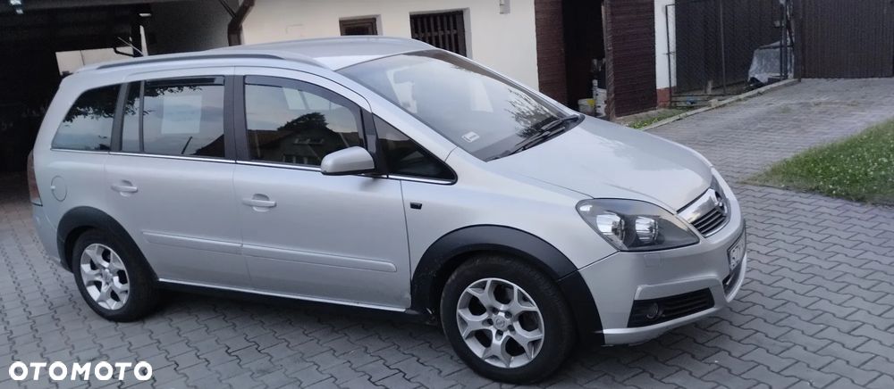 Opel Zafira 1.9 CDTI Cosmo - 2