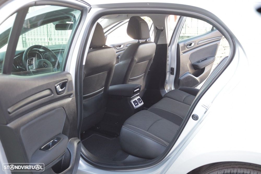 Renault Mégane 1.5 Blue dCi Limited - 23