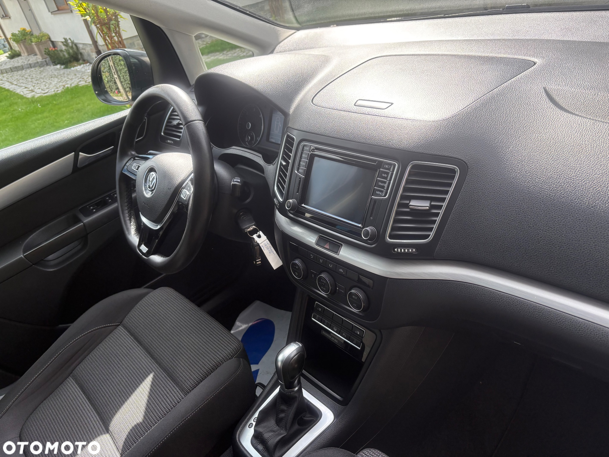 Volkswagen Sharan 2.0 TDI DSG (BlueMotion Technology) Comfortline - 9