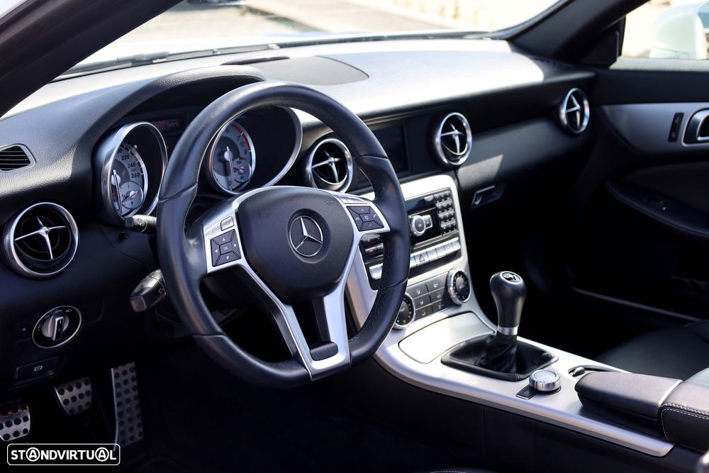 Mercedes-Benz SLK 200 Standard - 18