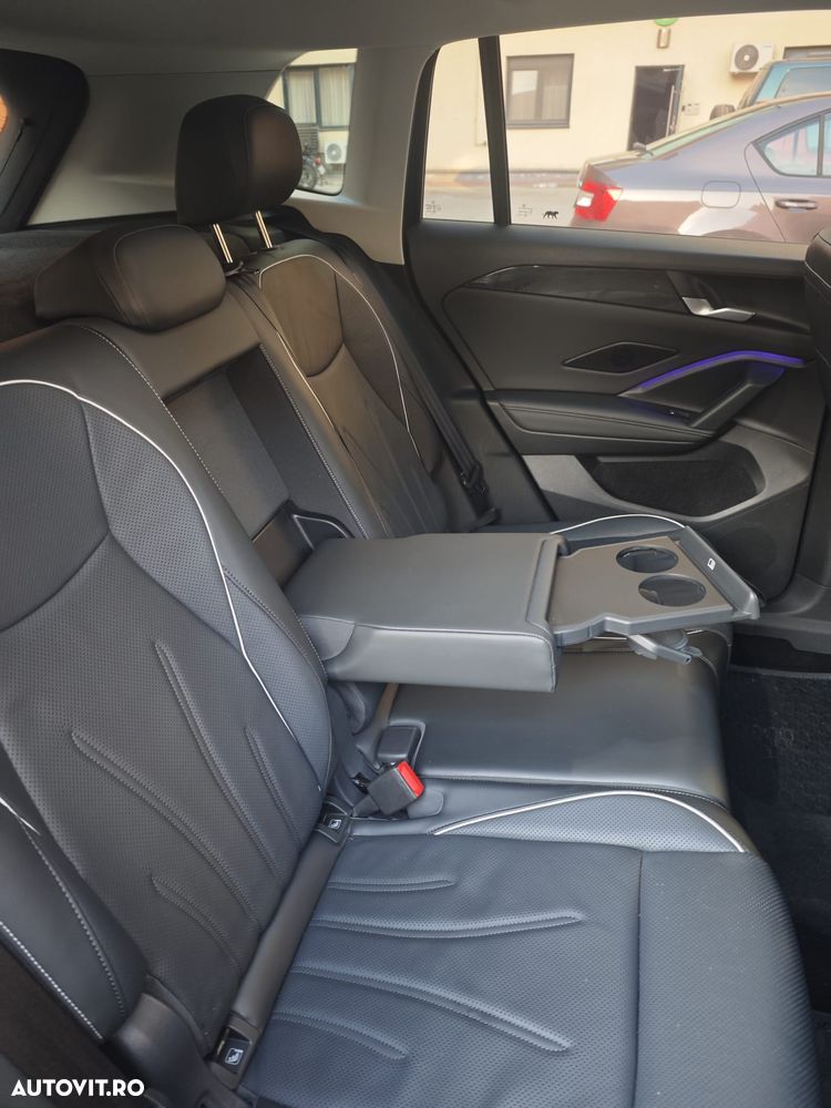 Volkswagen Tiguan - 12