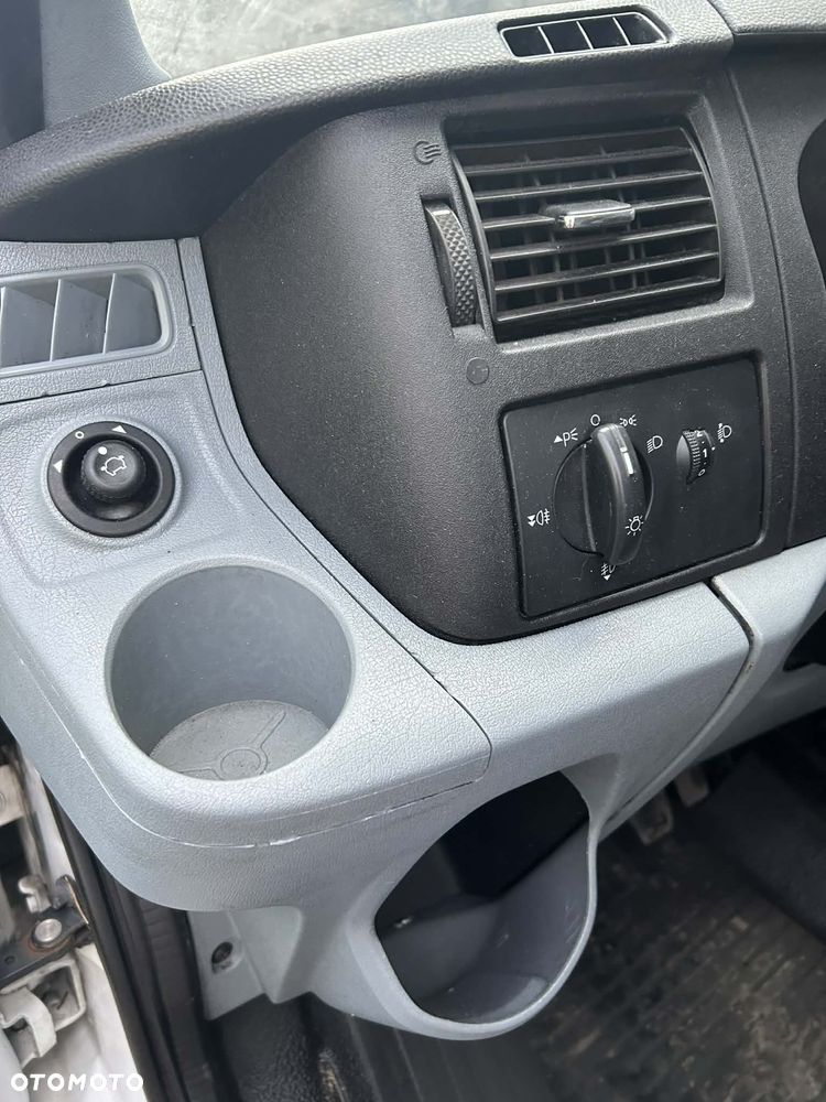 Ford Transit - 8