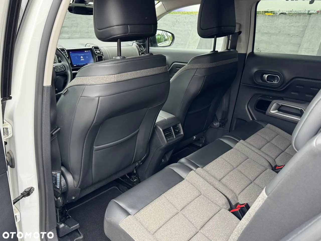 Citroën C5 Aircross Hybrid 225 e-EAT8 FEEL PACK - 25