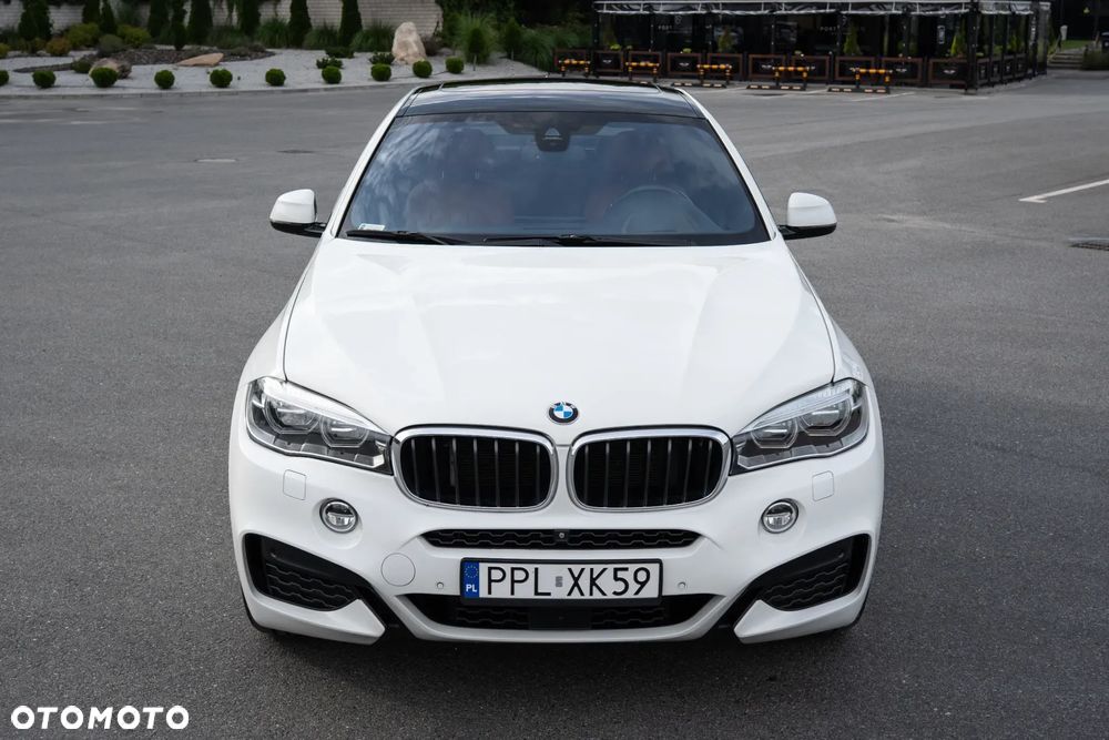 BMW X6 xDrive50i M Sport - 3