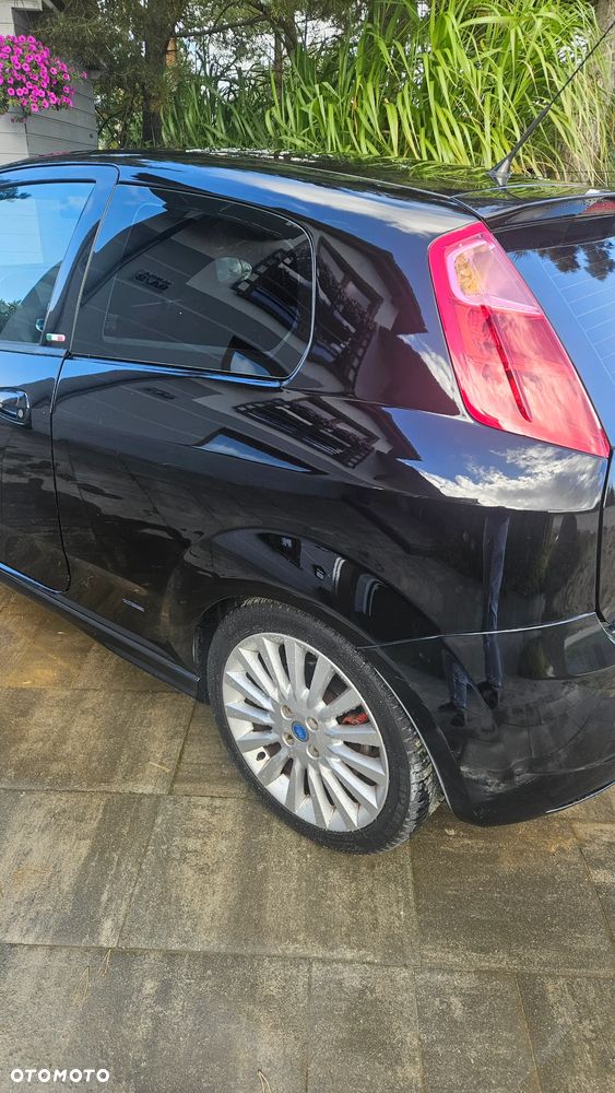 Fiat Grande Punto - 10